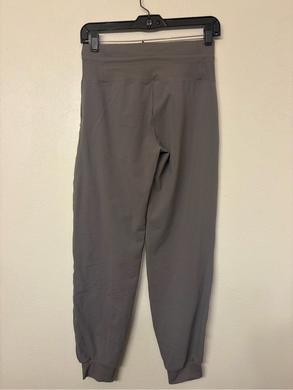 Vuori Women’s Brown Daily Jogger Size Small VW418 Performance Athleisure
